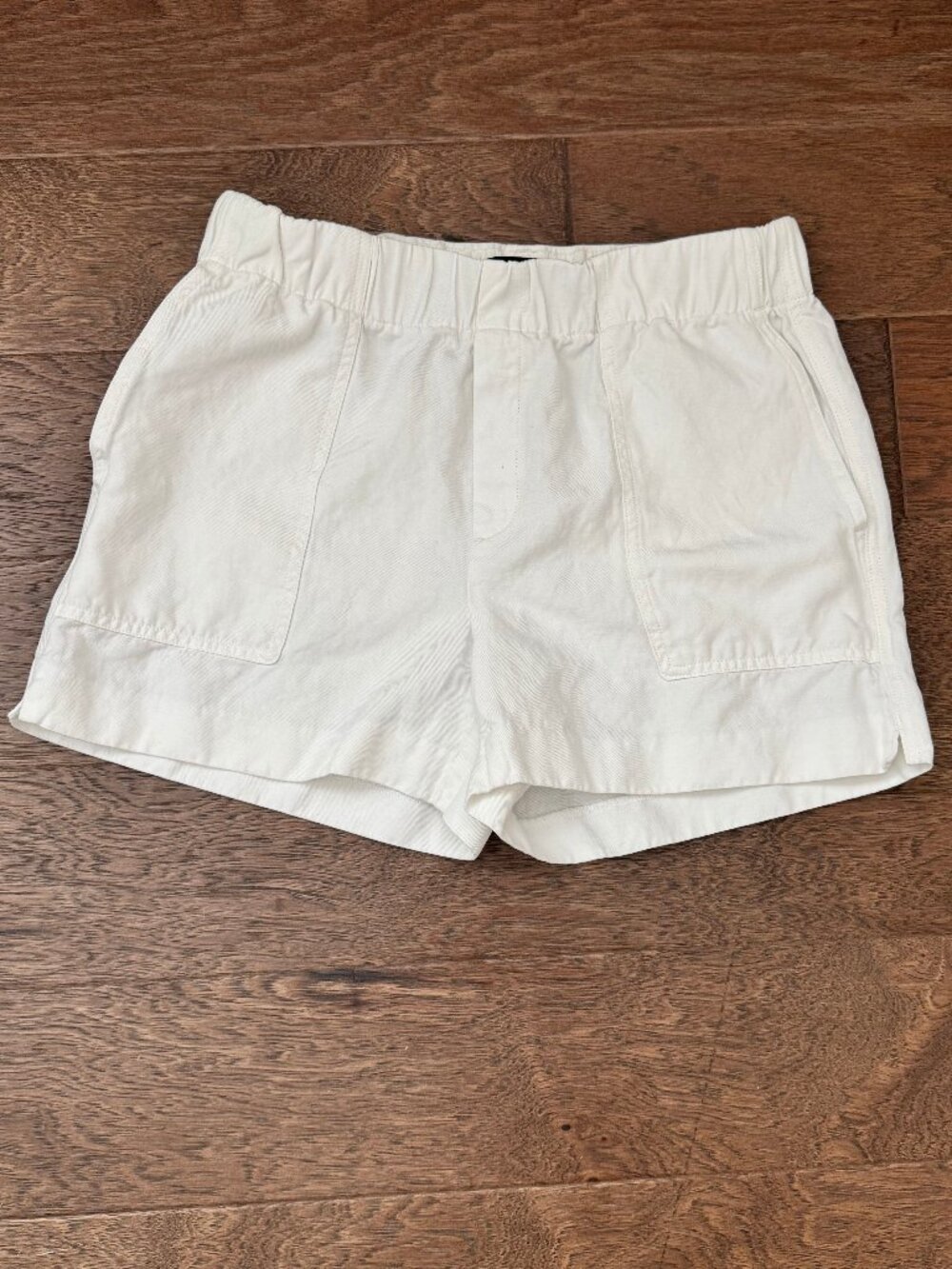 Banana Republic White Linen/Cotton Blend Shorts size S